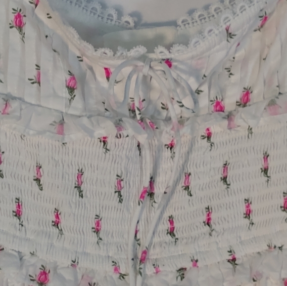 For Love And Lemons White With Delicate Pink Roses Smocked Mini Dress Sz XS - Picture 6 of 11